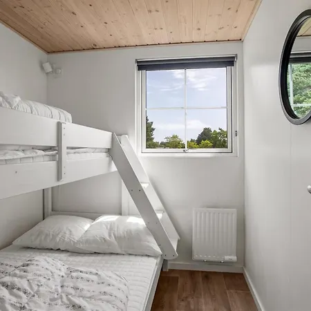 Lovis - 900m From The Sea By Interhome Semesterbostad *