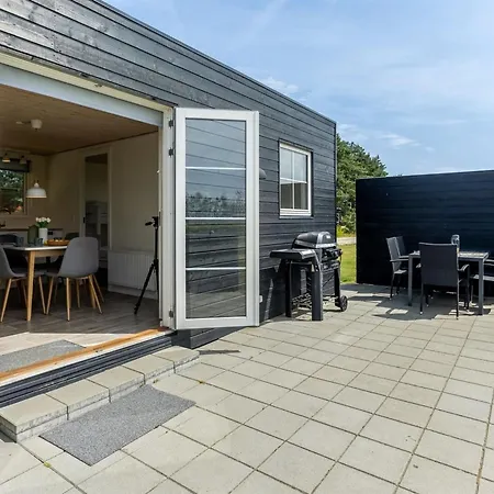 Lovis - 900m From The Sea By Interhome Bøtø By