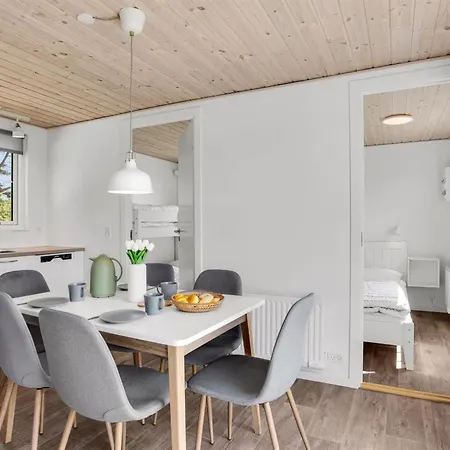 Semesterbostad Lovis - 900m From The Sea By Interhome *