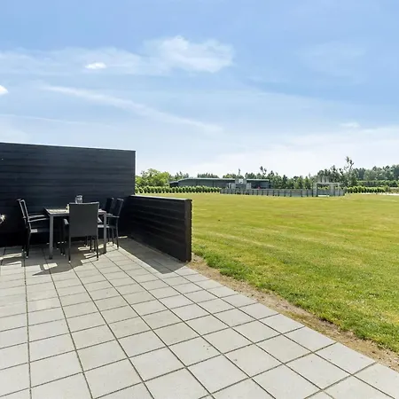 Semesterbostad Lovis - 900m From The Sea By Interhome Bøtø By