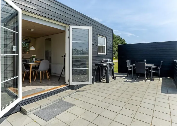 Lovis - 900m From The Sea By Interhome Bøtø By