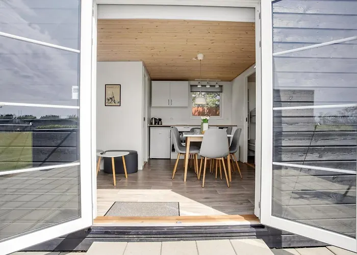 Lovis - 900m From The Sea By Interhome *